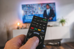 Dlaczego warto postawić na telewizję kablową?